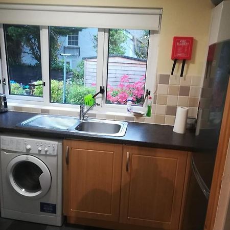 Cosy Apartment Holywood  Bagian luar foto